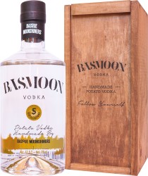 Wódka Basmoon w skrzynce 41,5% 0,7L