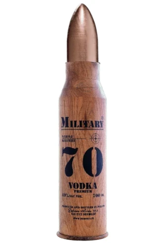 wodka-debowa-0-7-military.png.webp