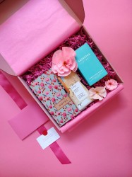 Box prezentowy z herbatą, czekoladą i notesem – zestaw niebieski