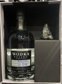 Wódka Miler z nalewakiem dzika
