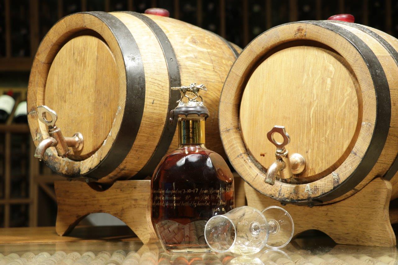 Bourbony, które warto spróbować – polecane propozycje | Poznań i online